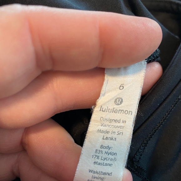 (2) LuLuLemon Leggings - Picture 4 of 4